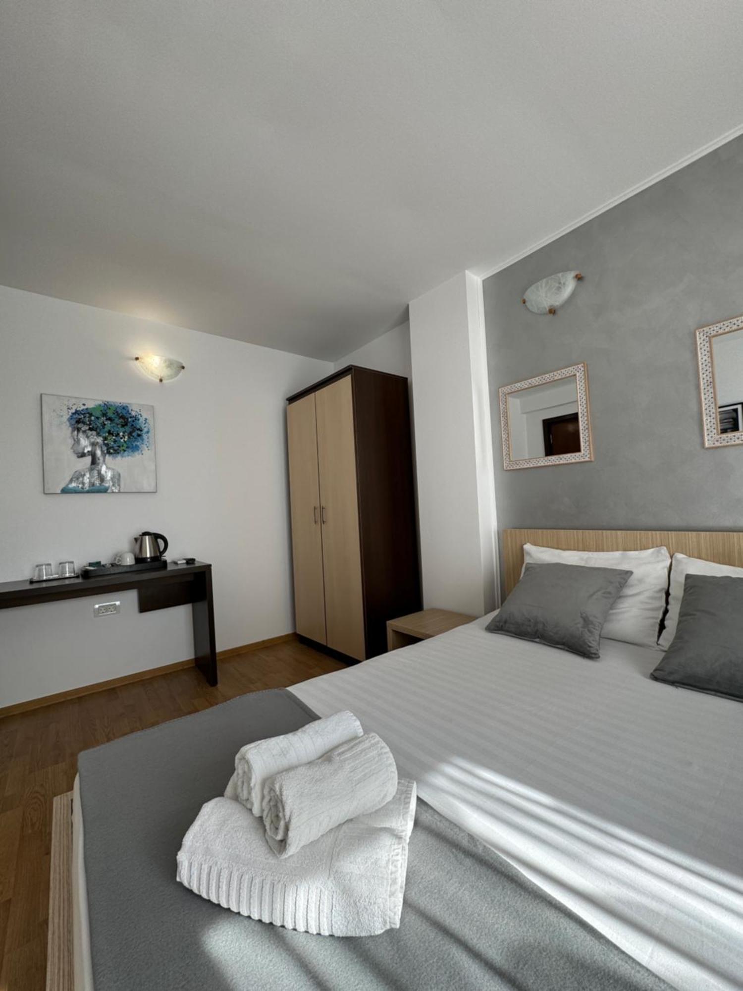 Plexus Boutique Hotel Eforie Sud  Buitenkant foto